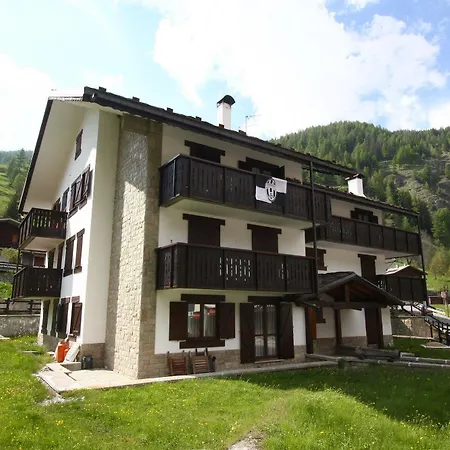 Champoluc Apartments-3